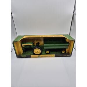 ERTL John Deere 430T Tractor with Flarebox Wagon 1/16 Scale Die-Cast #15767 2006